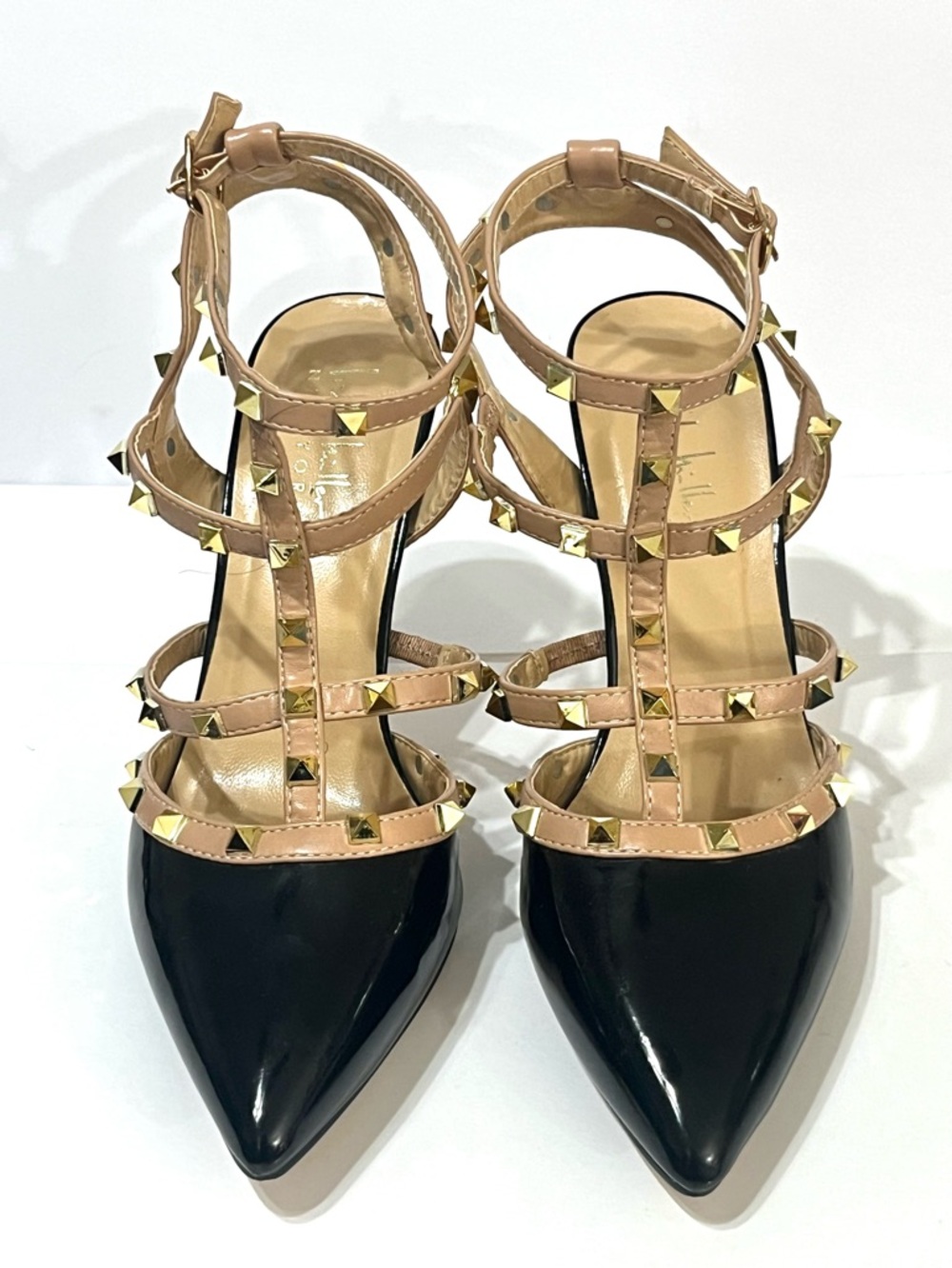 Nicole Miller Jazy Black Nude Patent Leather T-strap Heels Gold Studded 7.5 - Picture 3 of 6